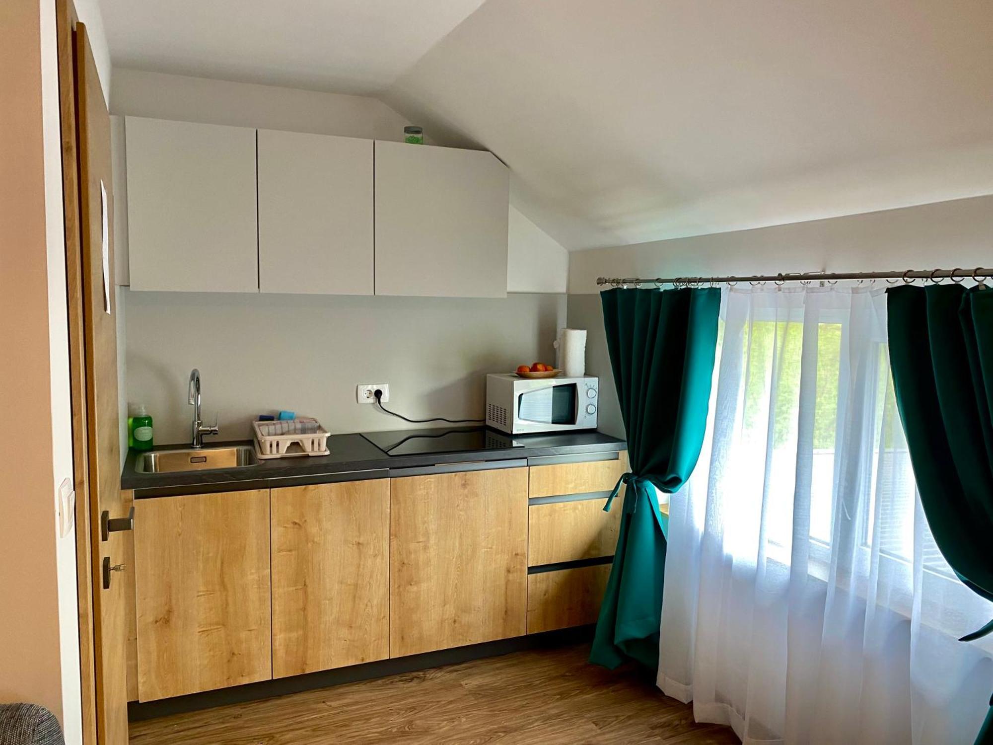 Apartments With Private Saunas & Wellness Gobi พอดเชเทอร์เทค ภายนอก รูปภาพ